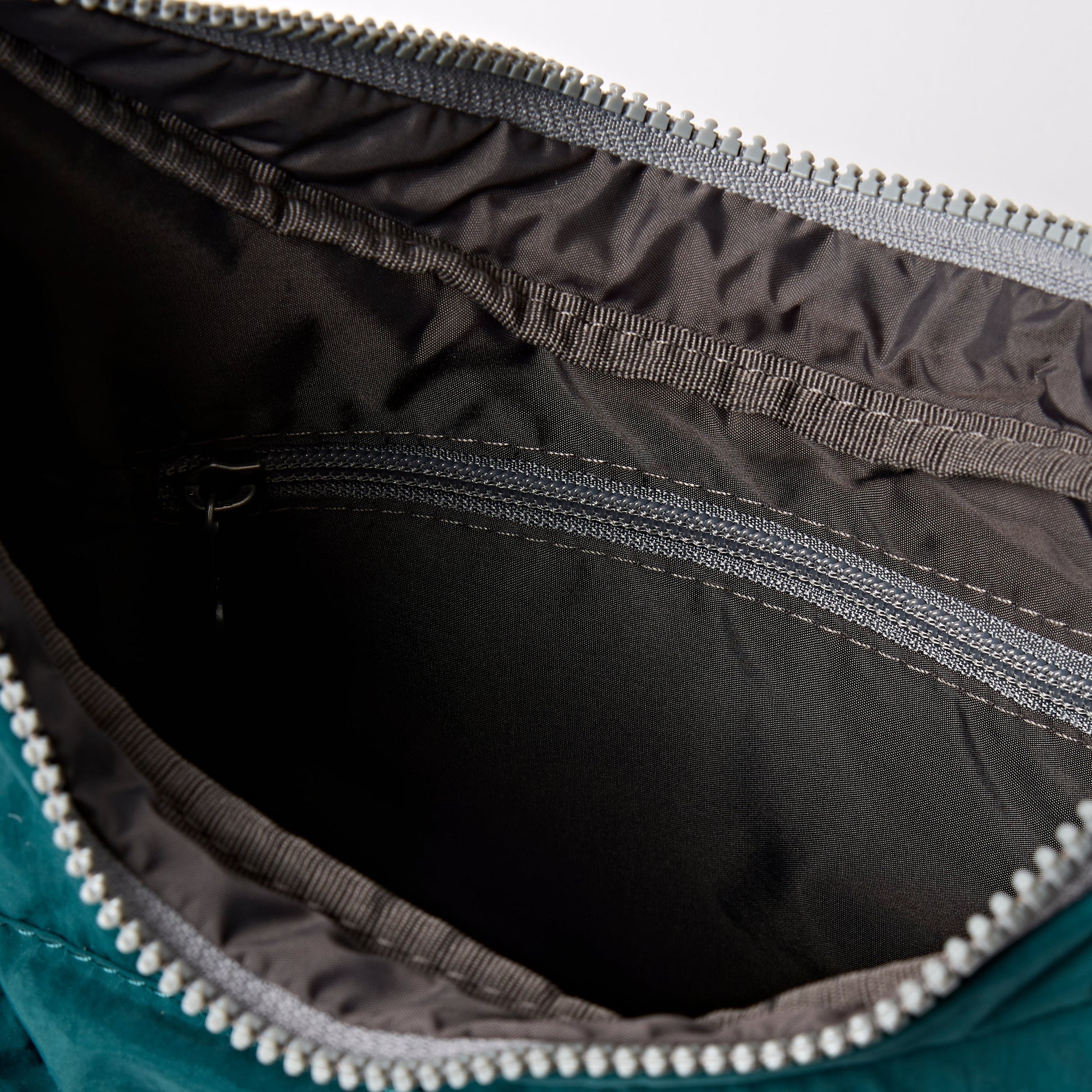 Belsize Handbag in Teal-4