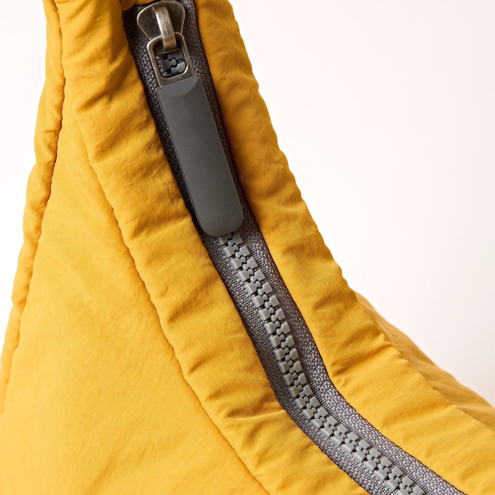 Belsize Handbag in Corn-5