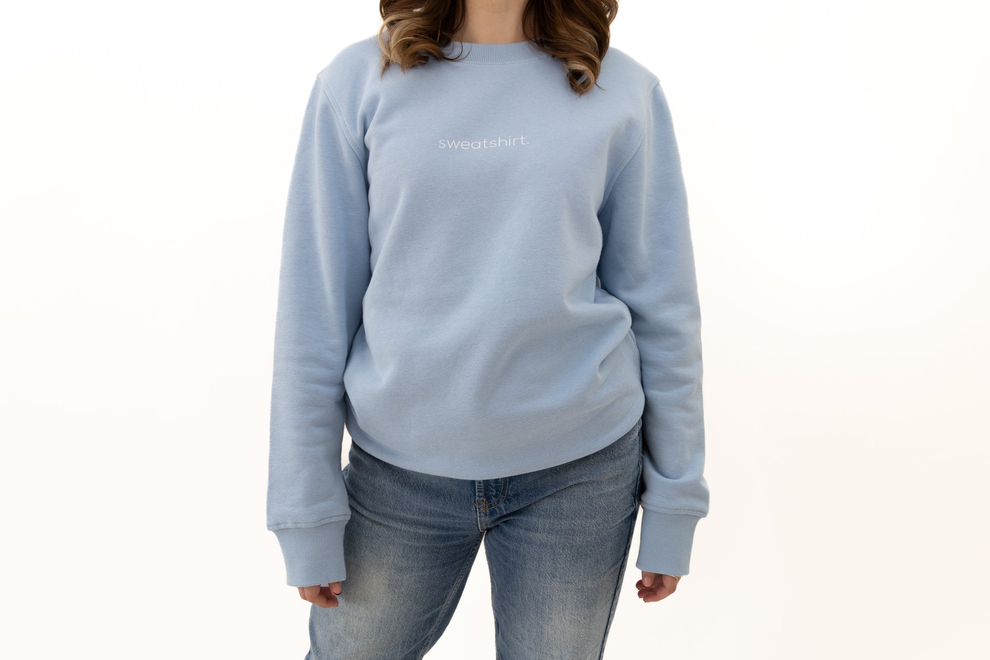 simple. sweatshirt. light-blue.-2