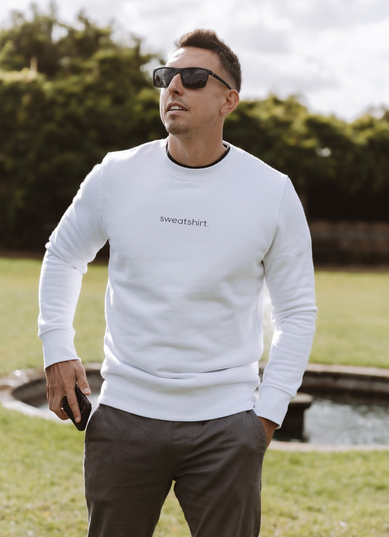 simple. sweatshirt. white.-5