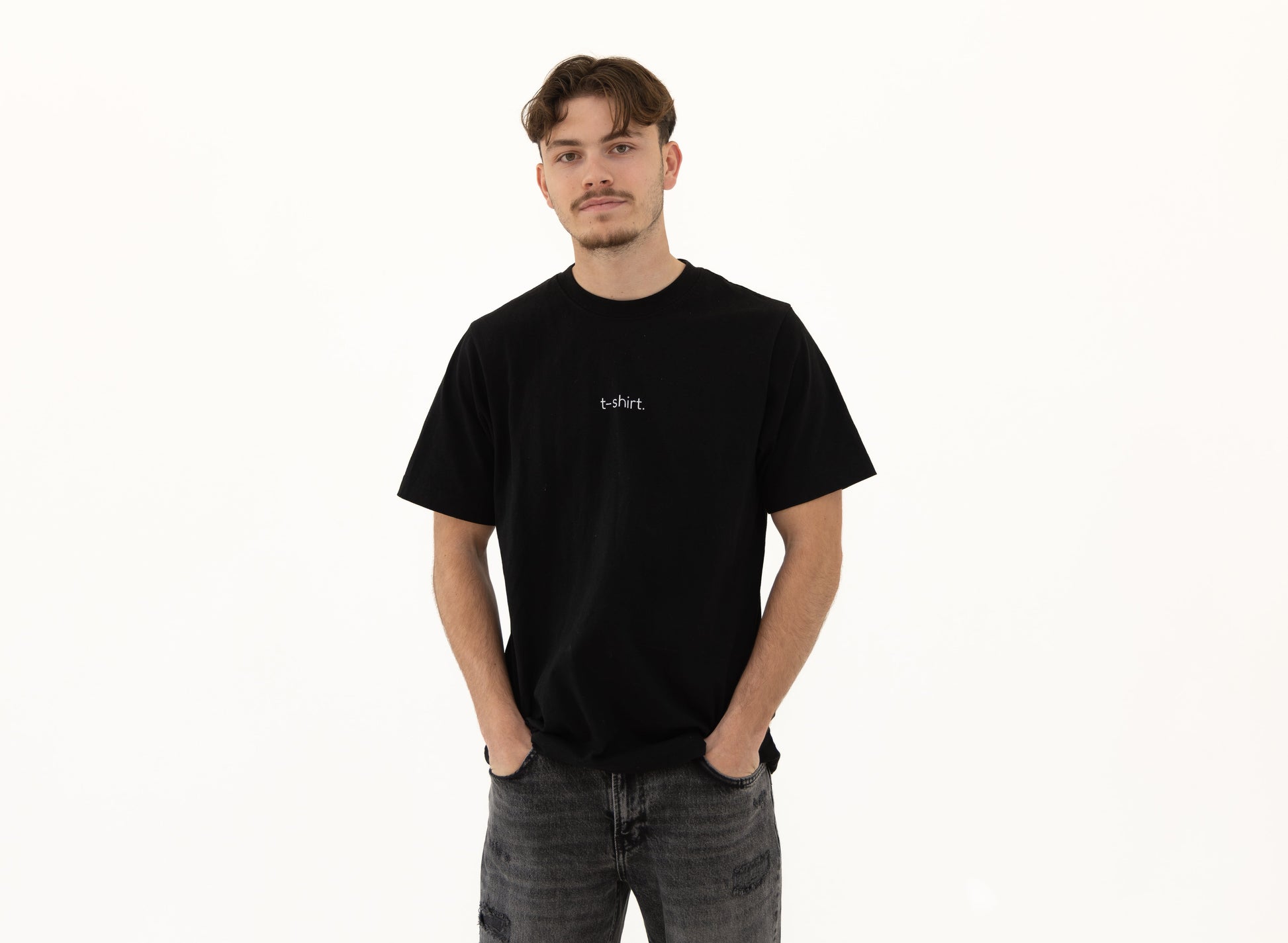 simple. t-shirt. black.-1
