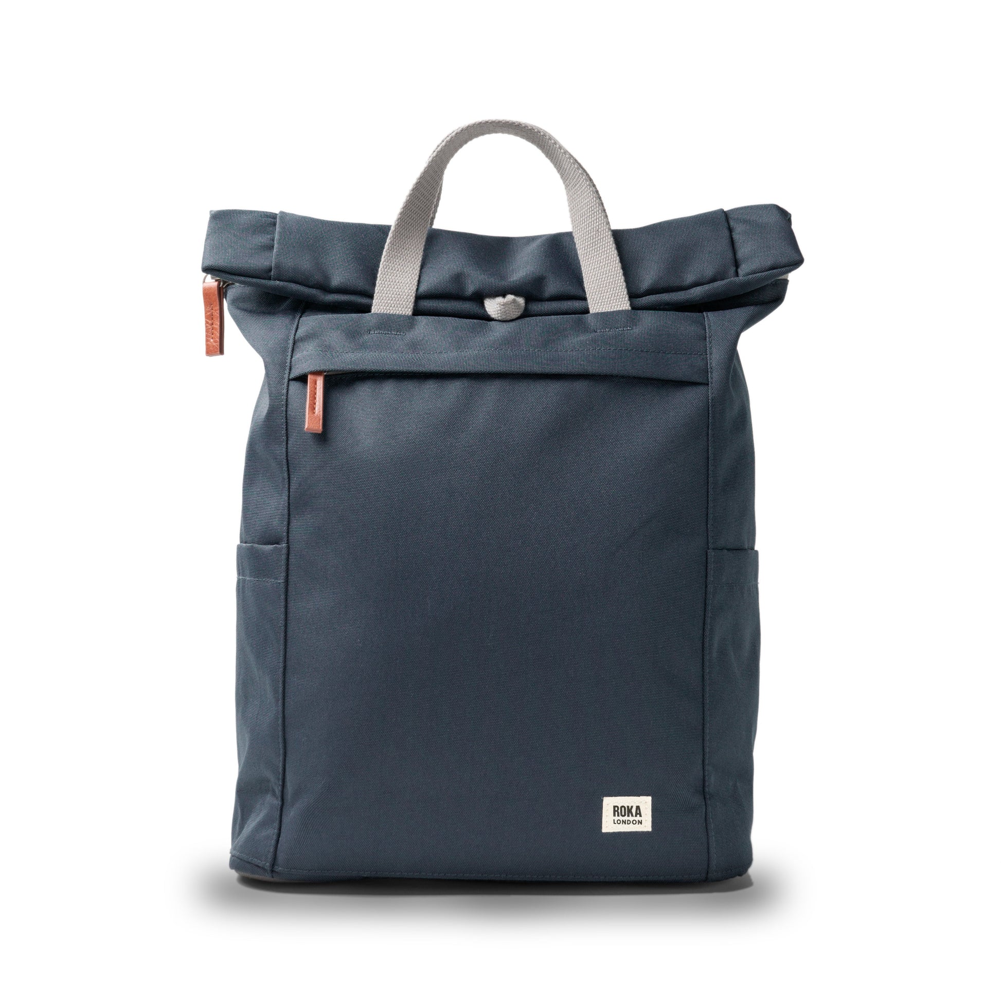 Finchley Backpack in Smoke-11