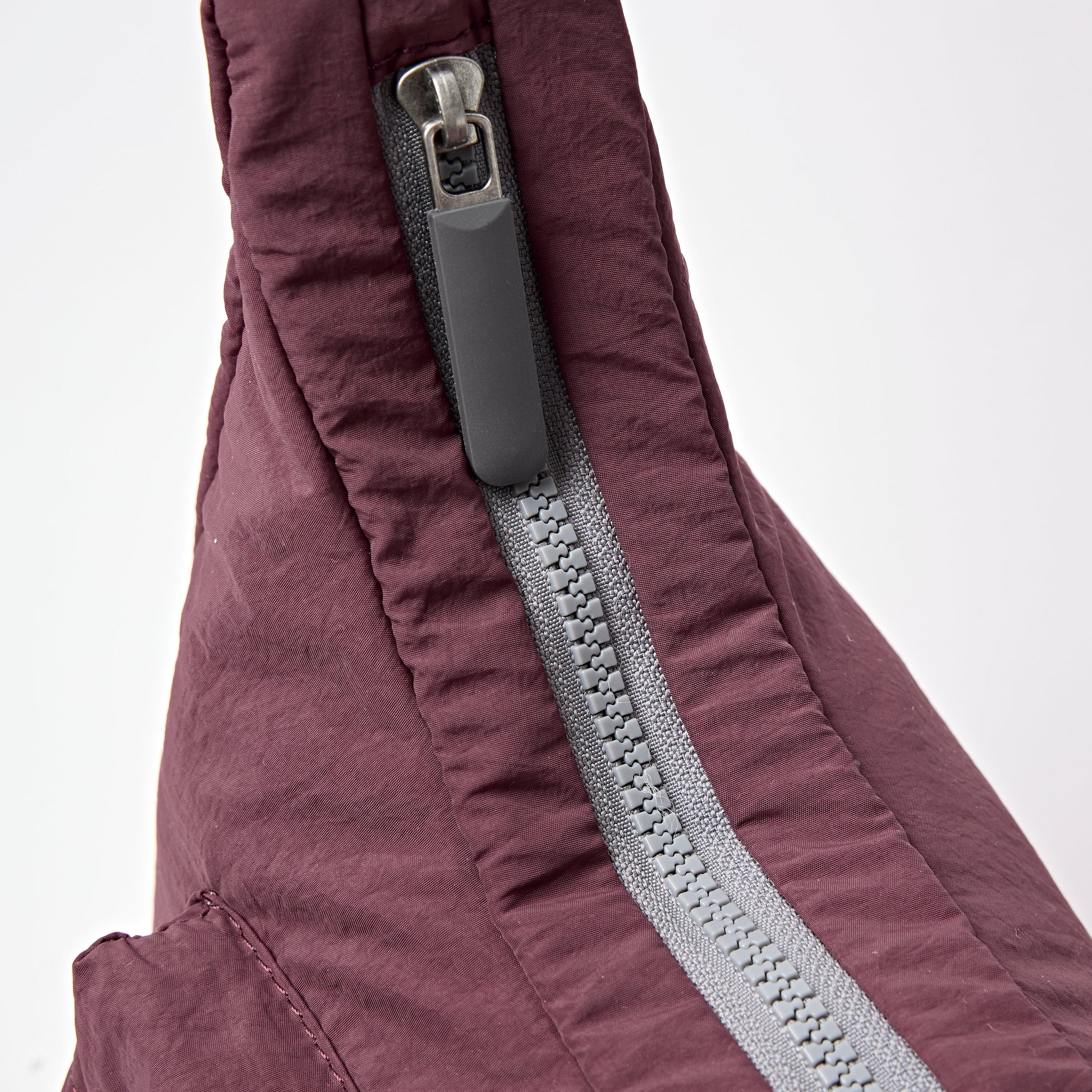 Belsize Handbag in Bordeaux-5