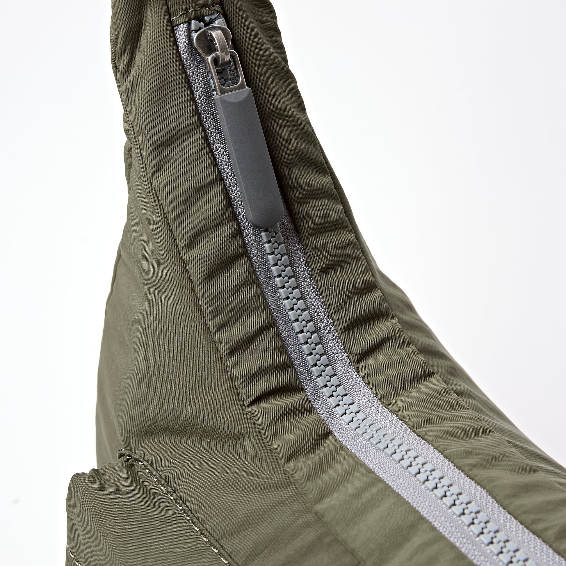 Belsize Handbag in Moss-5
