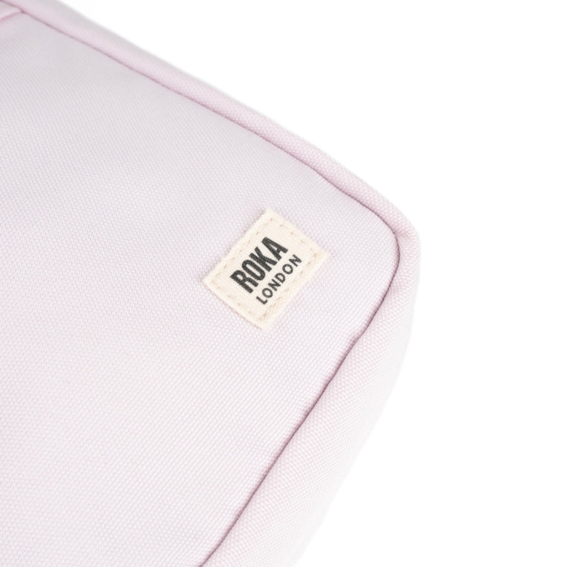 Bond Pocket Crossbody Bag in Transcendent Pink-7