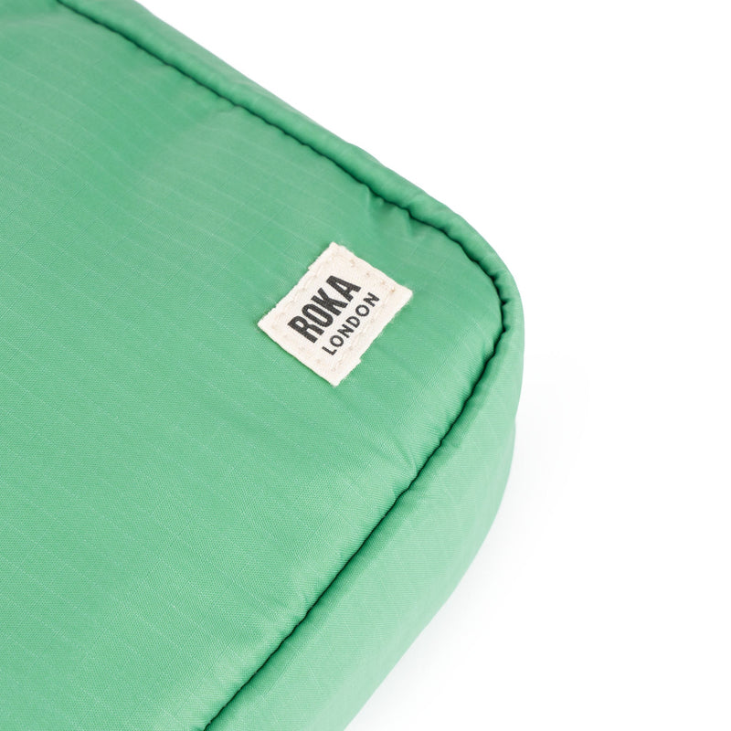 Bond Pocket Crossbody Bag in Matcha-7