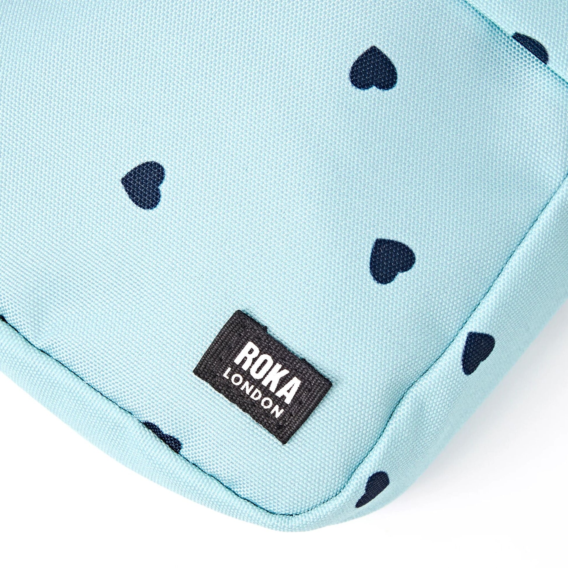 Bond Pocket Crossbody Bag in Heart Print-5