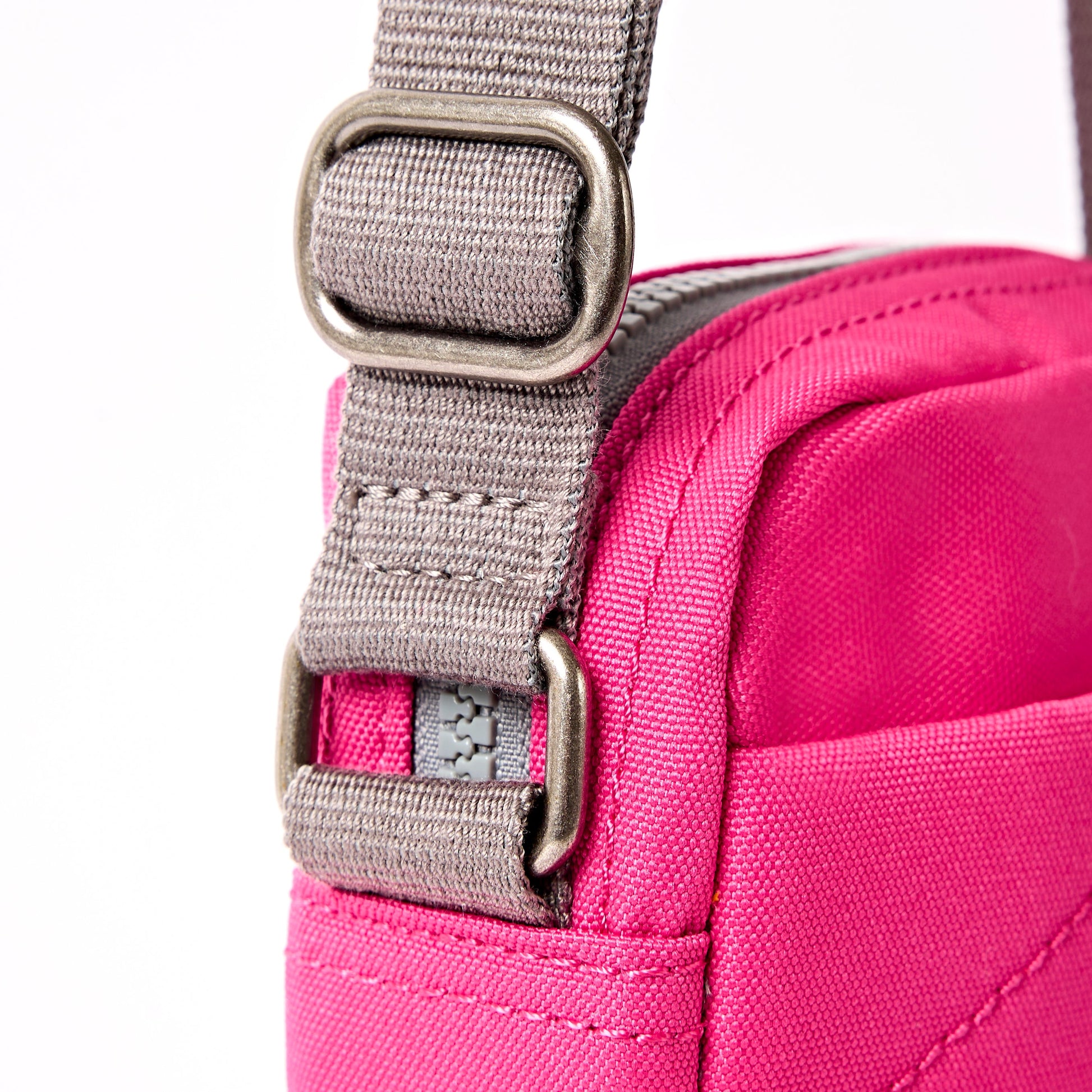 Bond Pocket Crossbody Bag in Granita Red-6