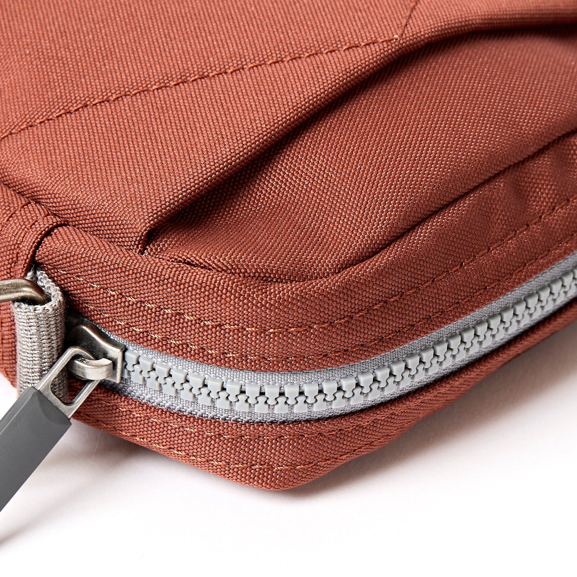 Bond Pocket Crossbody Bag in Henna-5