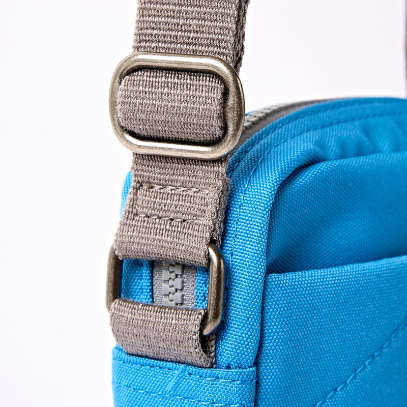 Bond Pocket Crossbody Bag in Malibu Blue Recycled Canvas-6
