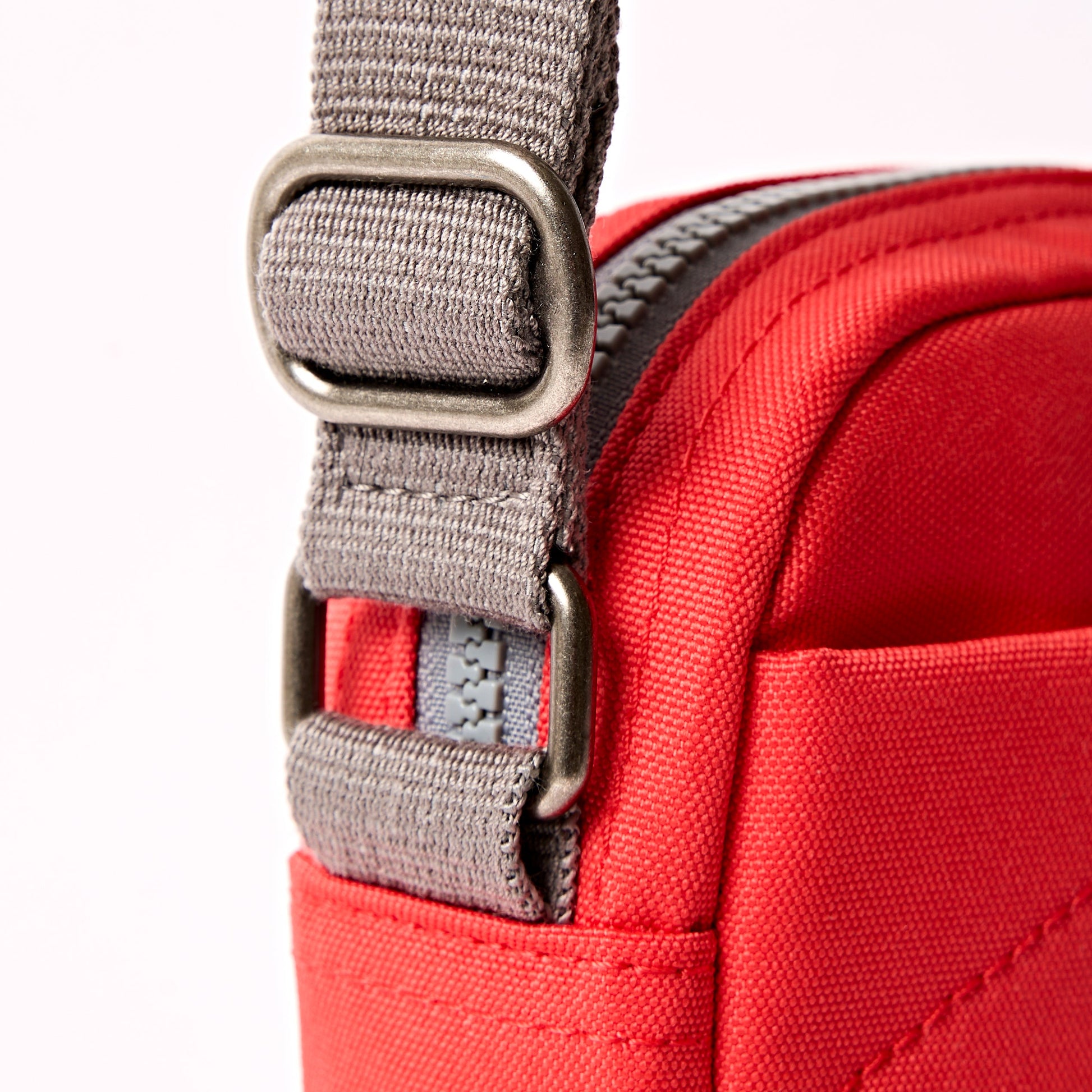 Bond Pocket Crossbody Bag in Scarlet Recycled Canvas-6