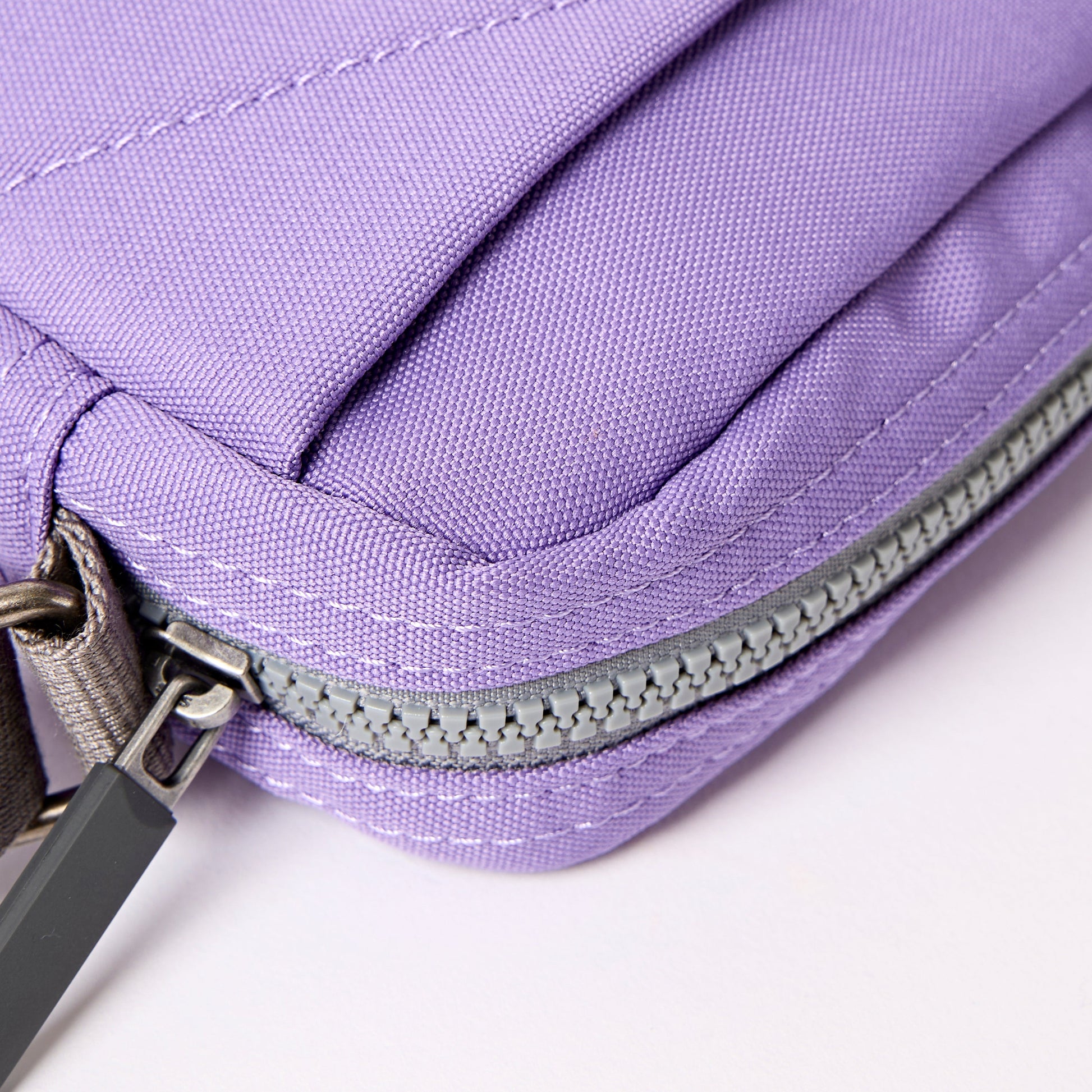 Bond Pocket Crossbody Bag in Thistle Bloom-5
