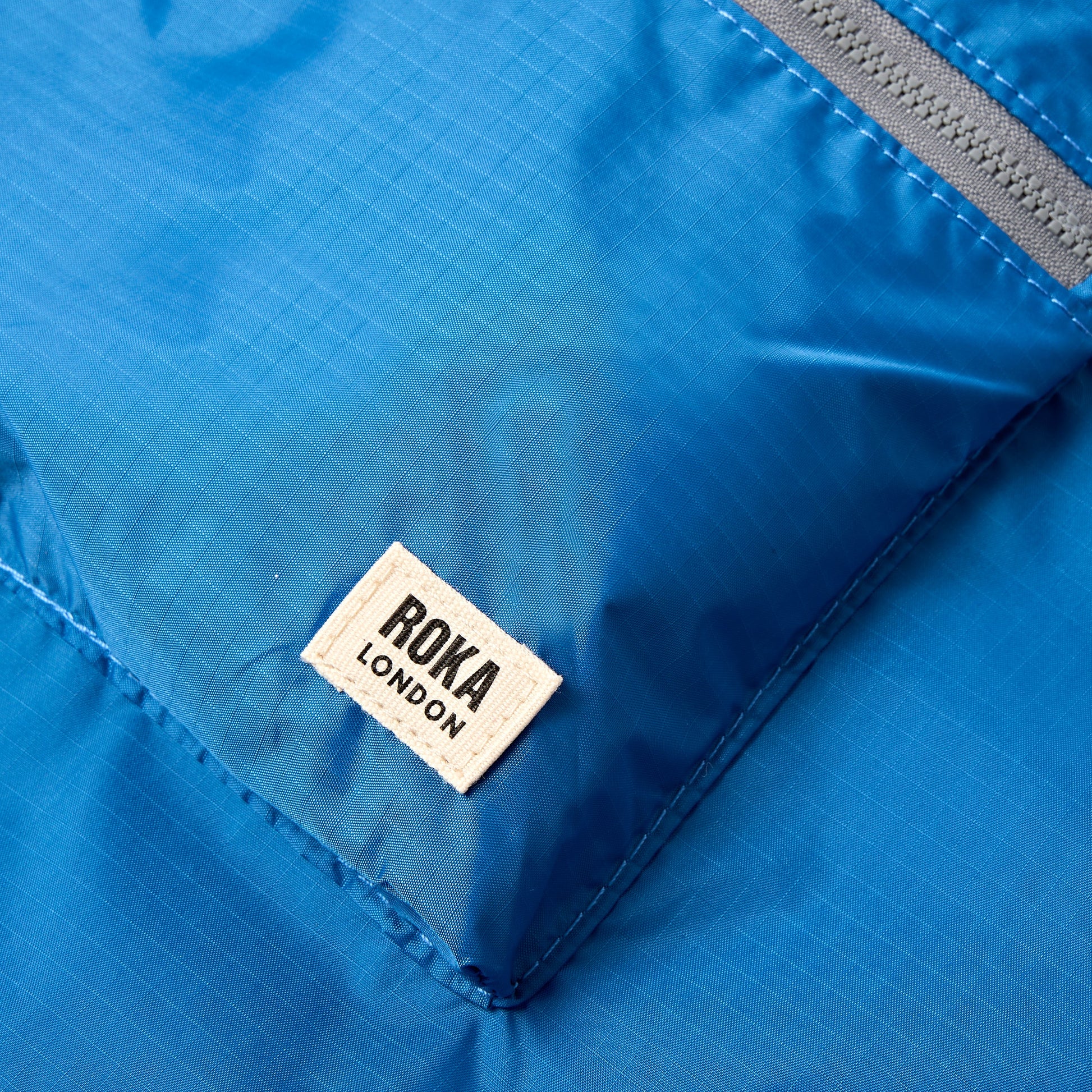 Borough Shopper Tote Bag in Malibu Blue-4