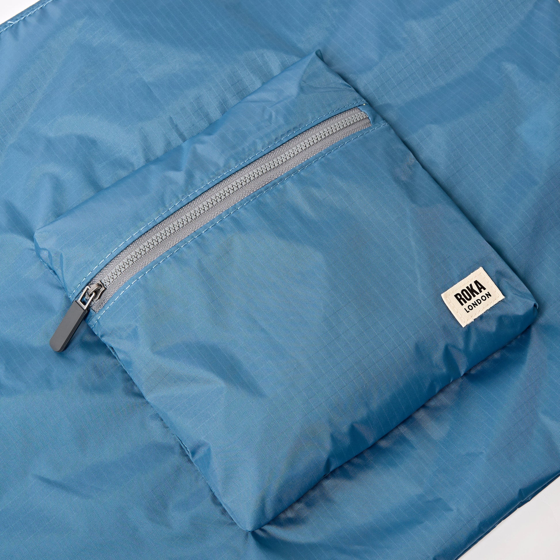 Borough Shopper Tote Bag in Retro Blue-5