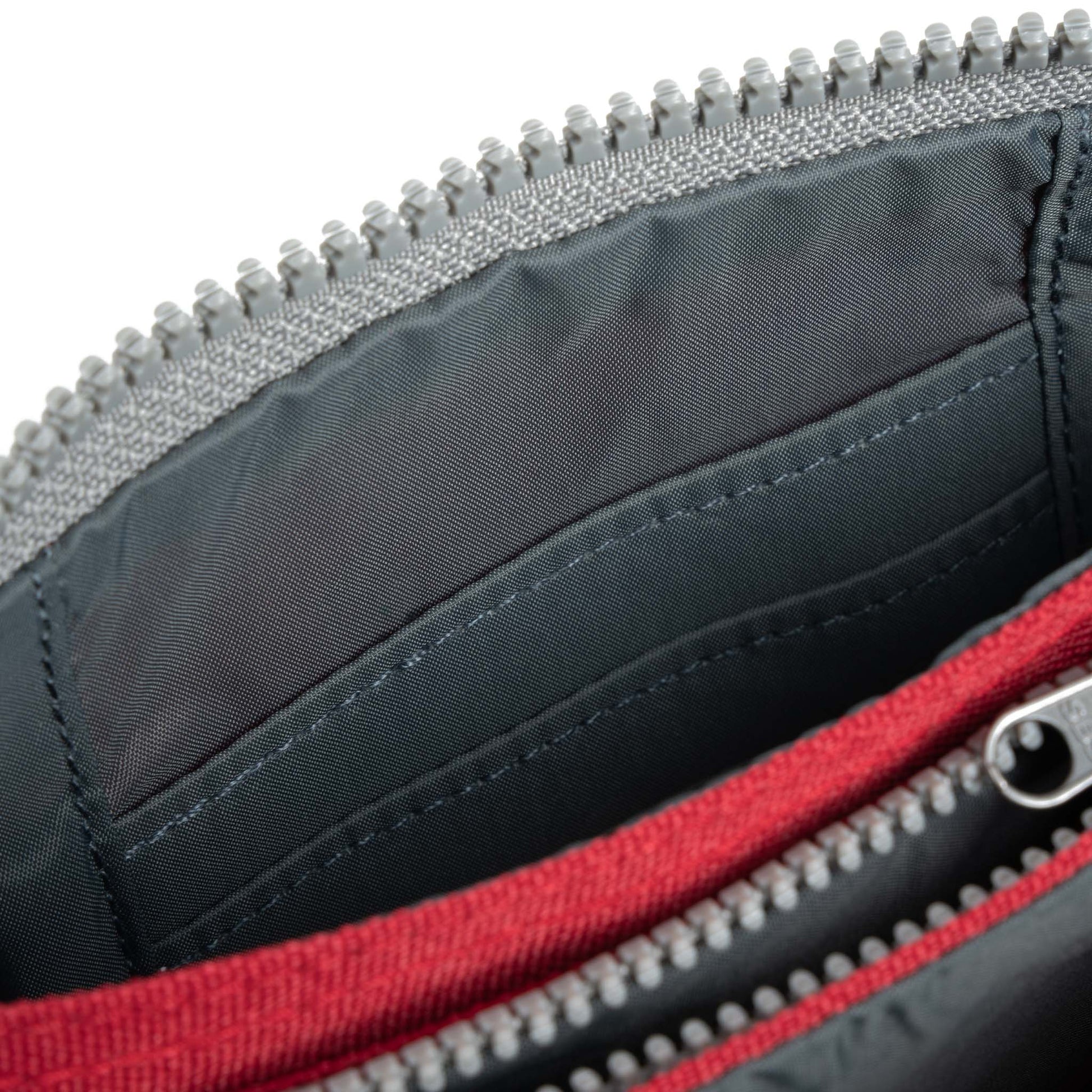 Carnaby Wallet in Mars Red-6