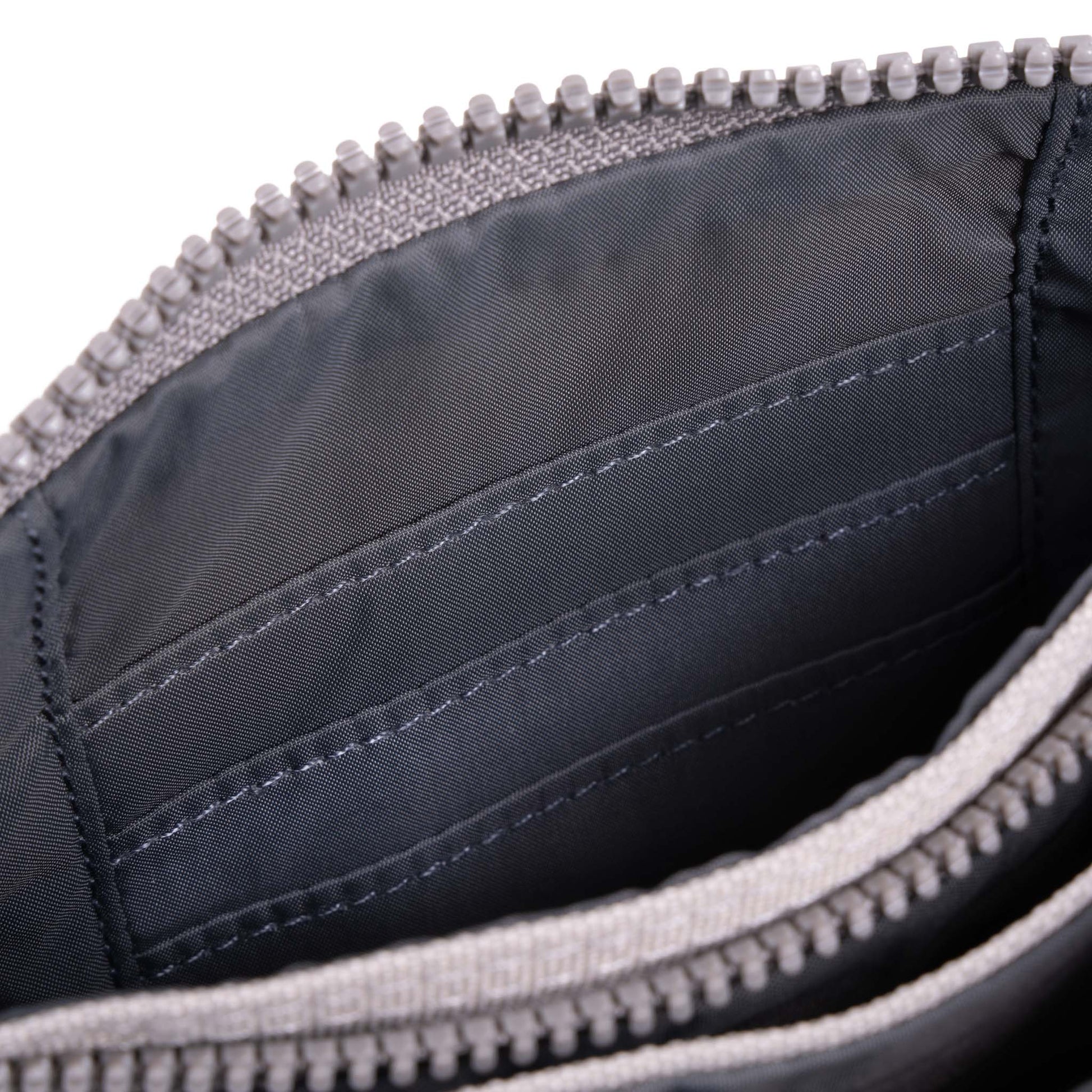 Carnaby Wallet in Mist-6