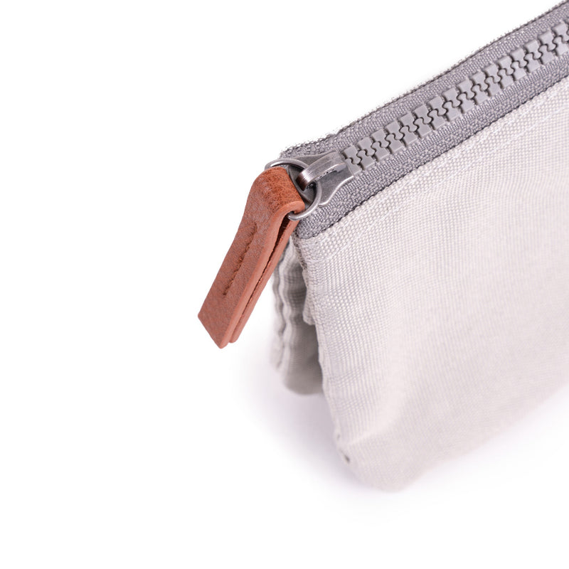 Carnaby Wallet in Mist-5