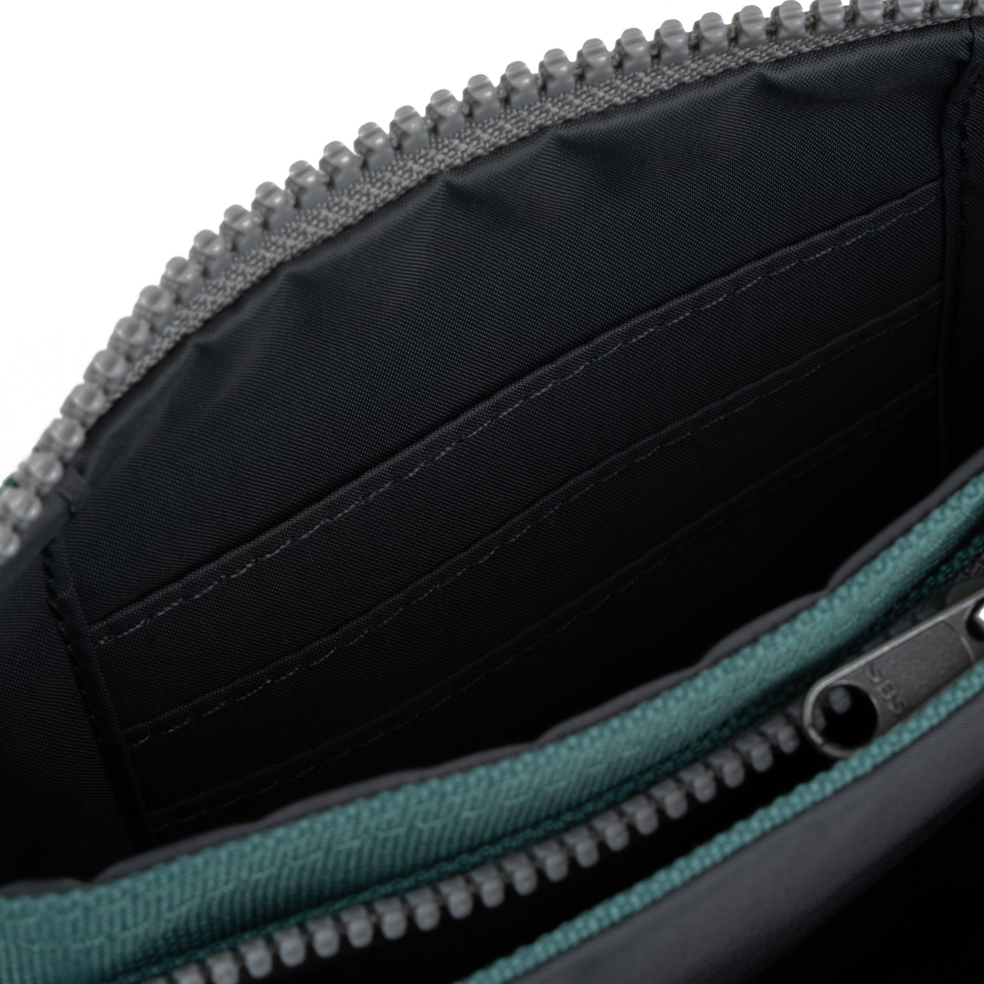 Carnaby Wallet in Sage-4