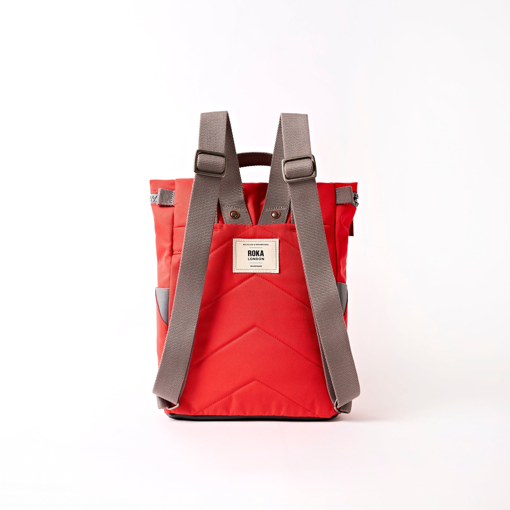 Finchley Backpack in Scarlet-10