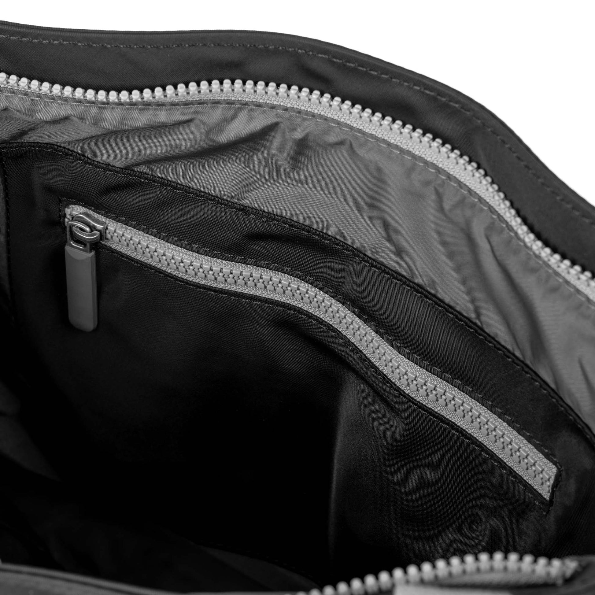 Moorgate Messenger in Black-5