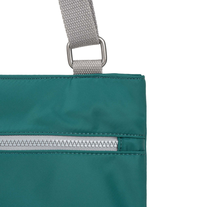 Moorgate Messenger in Teal-4