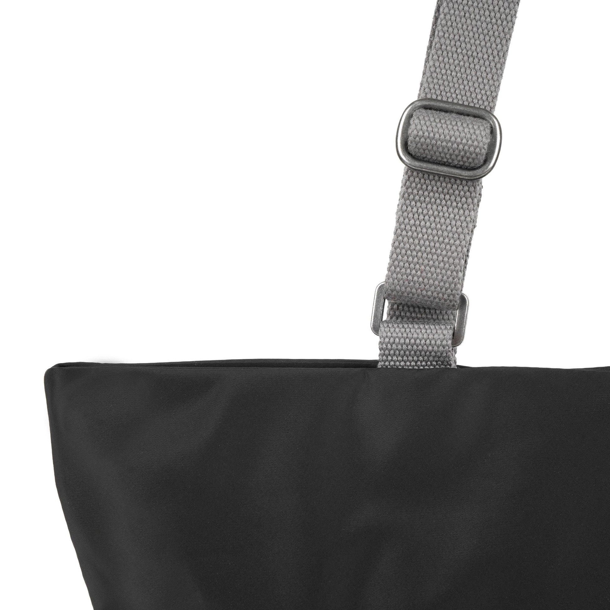 Trafalgar Tote in Black-5