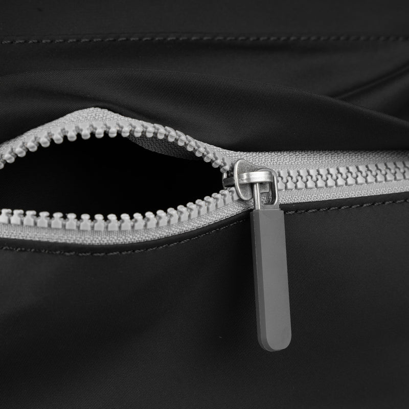 Trafalgar Tote in Black-4