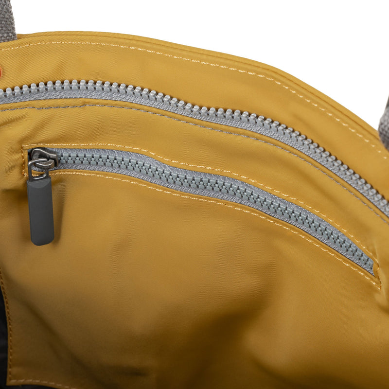 Trafalgar Tote in Corn-5