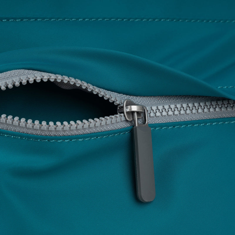Trafalgar Tote in Marine-5