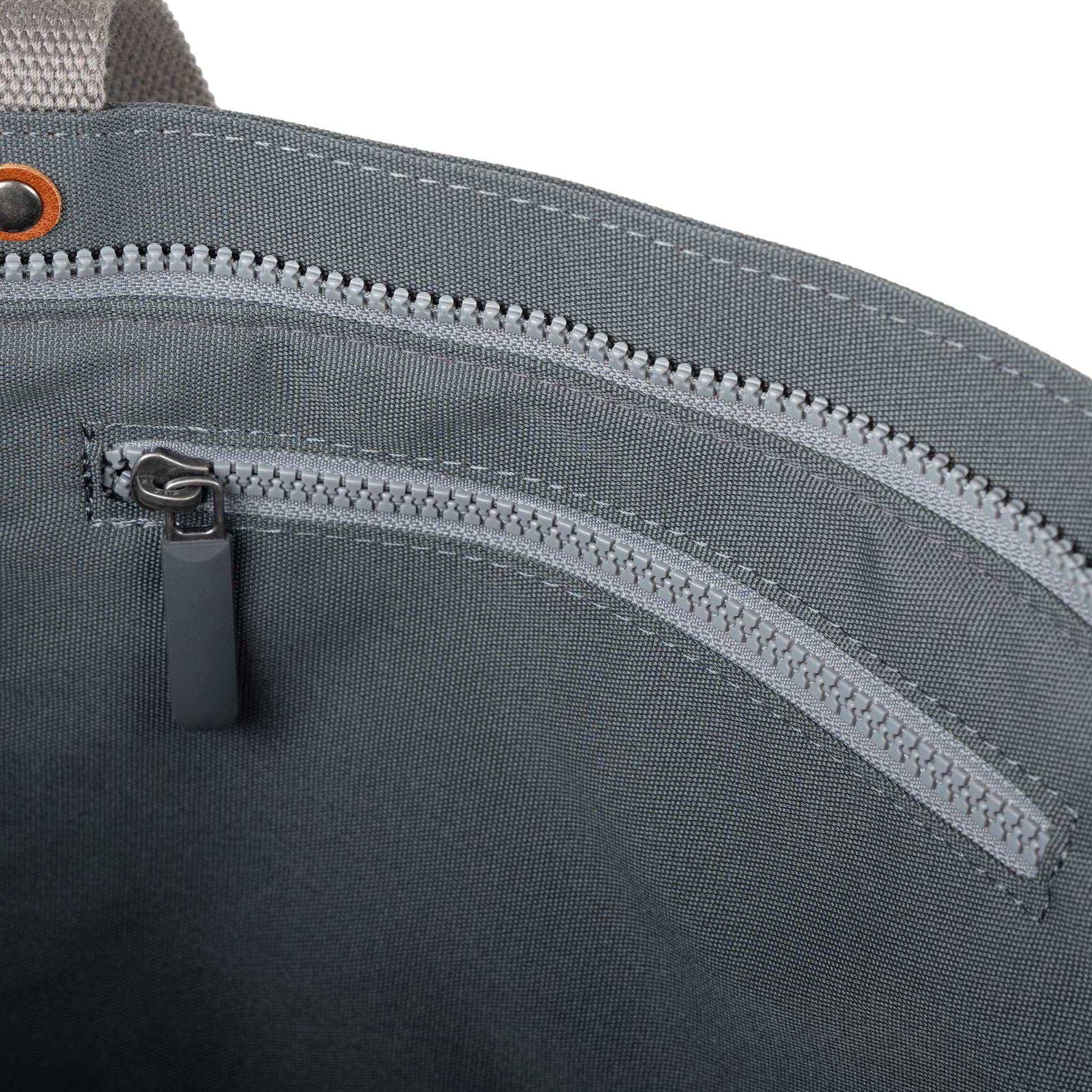 Trafalgar Tote in Smoke-4