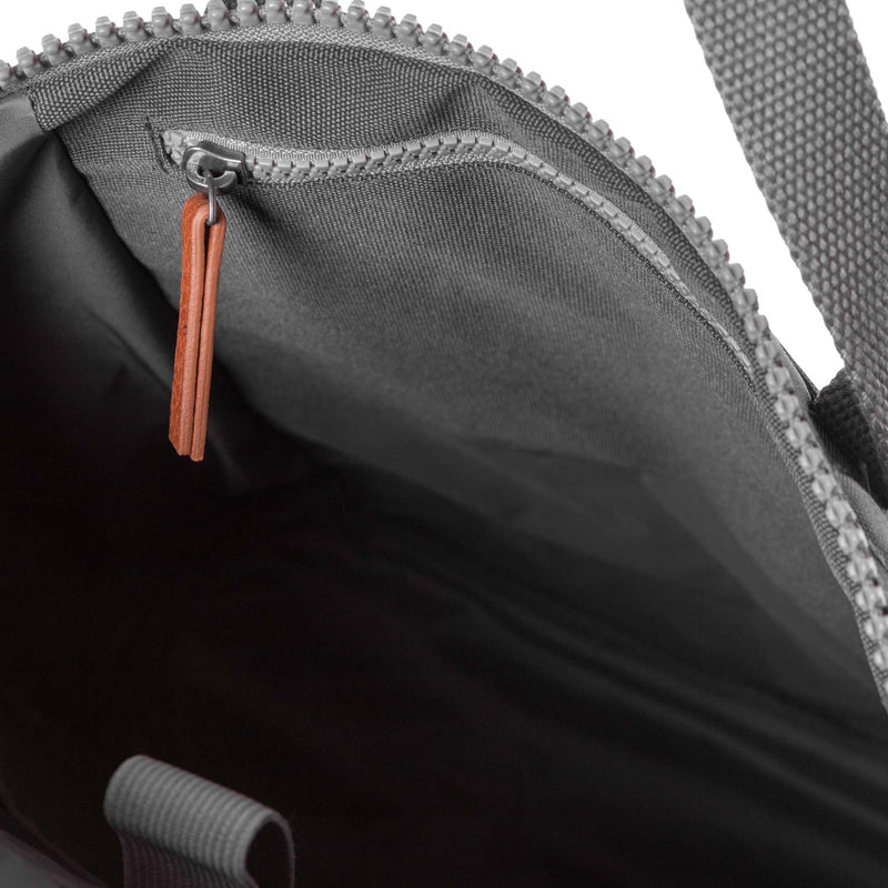 Finchley Backpack in Carbon-4