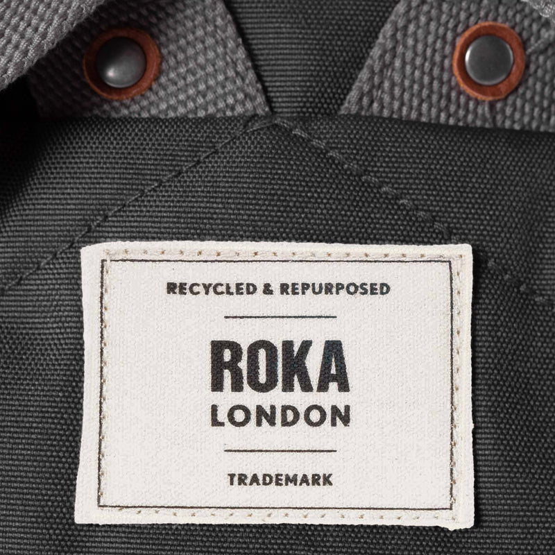Finchley Backpack in Carbon-7