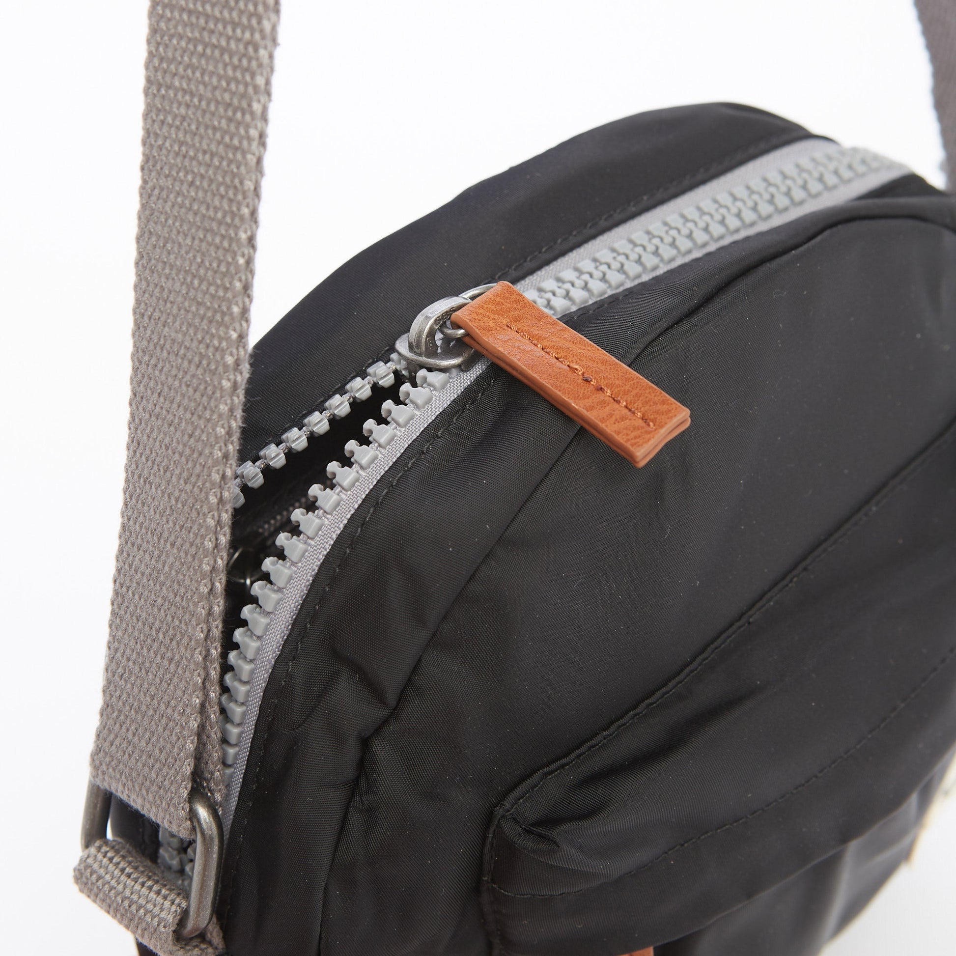 Paddington Crossbody in Black-4