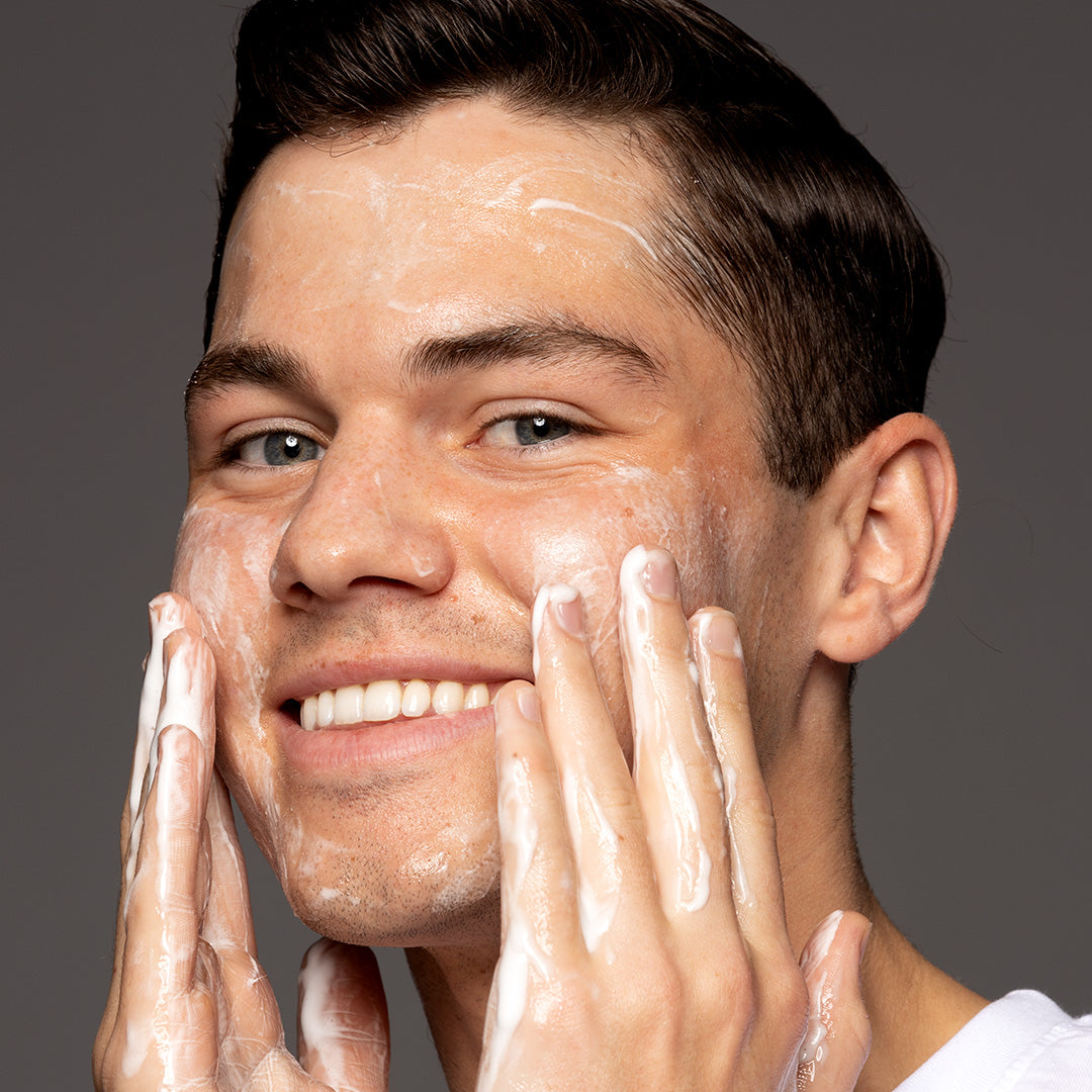 THE TRAVEL ESSENTIALS – Skin Refresh Travel Kit-2